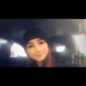 Meet your Posher, Layla